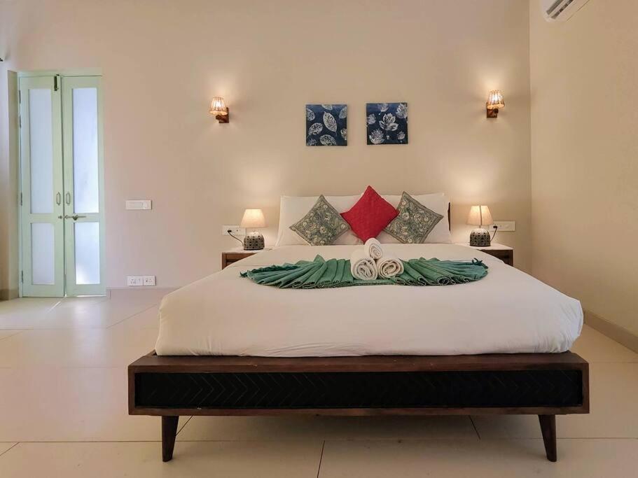 Barcelona Villas At Love Story Siolim- 3Bhk Private Pool Villas Екстериор снимка
