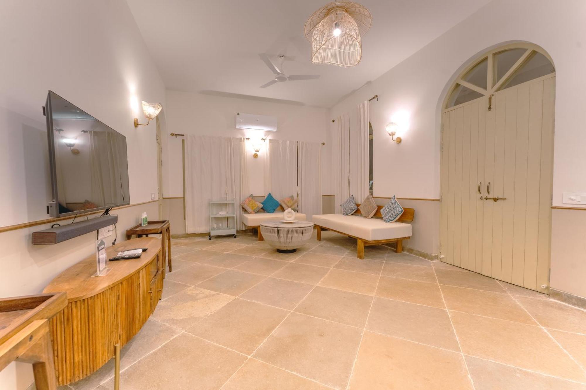 Barcelona Villas At Love Story Siolim- 3Bhk Private Pool Villas Екстериор снимка